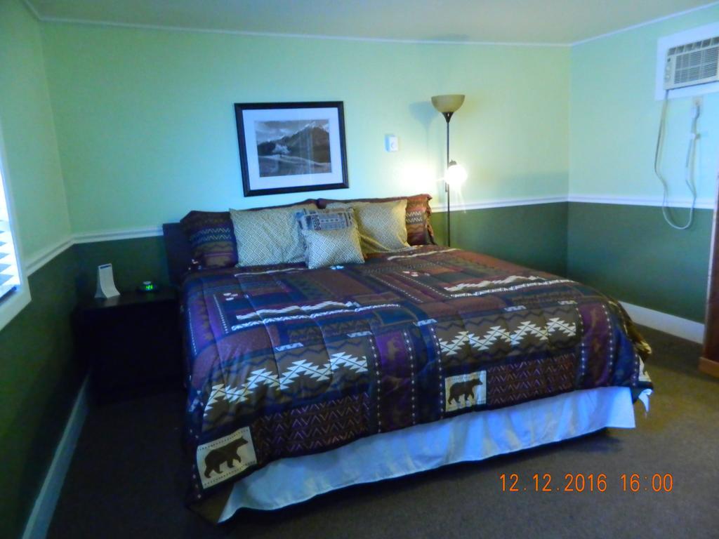 Country Motor Inn Ливингстън Екстериор снимка