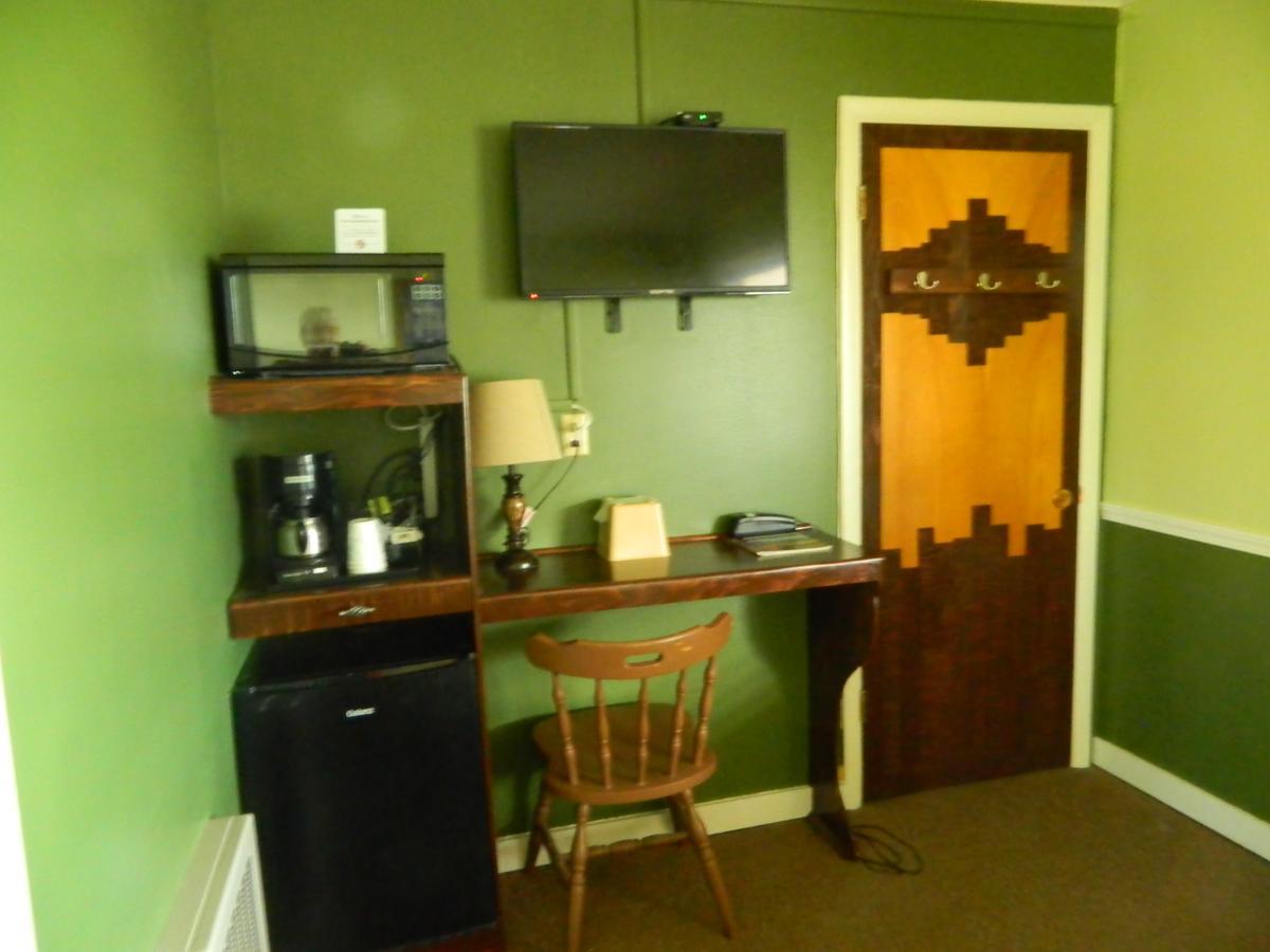 Country Motor Inn Ливингстън Екстериор снимка