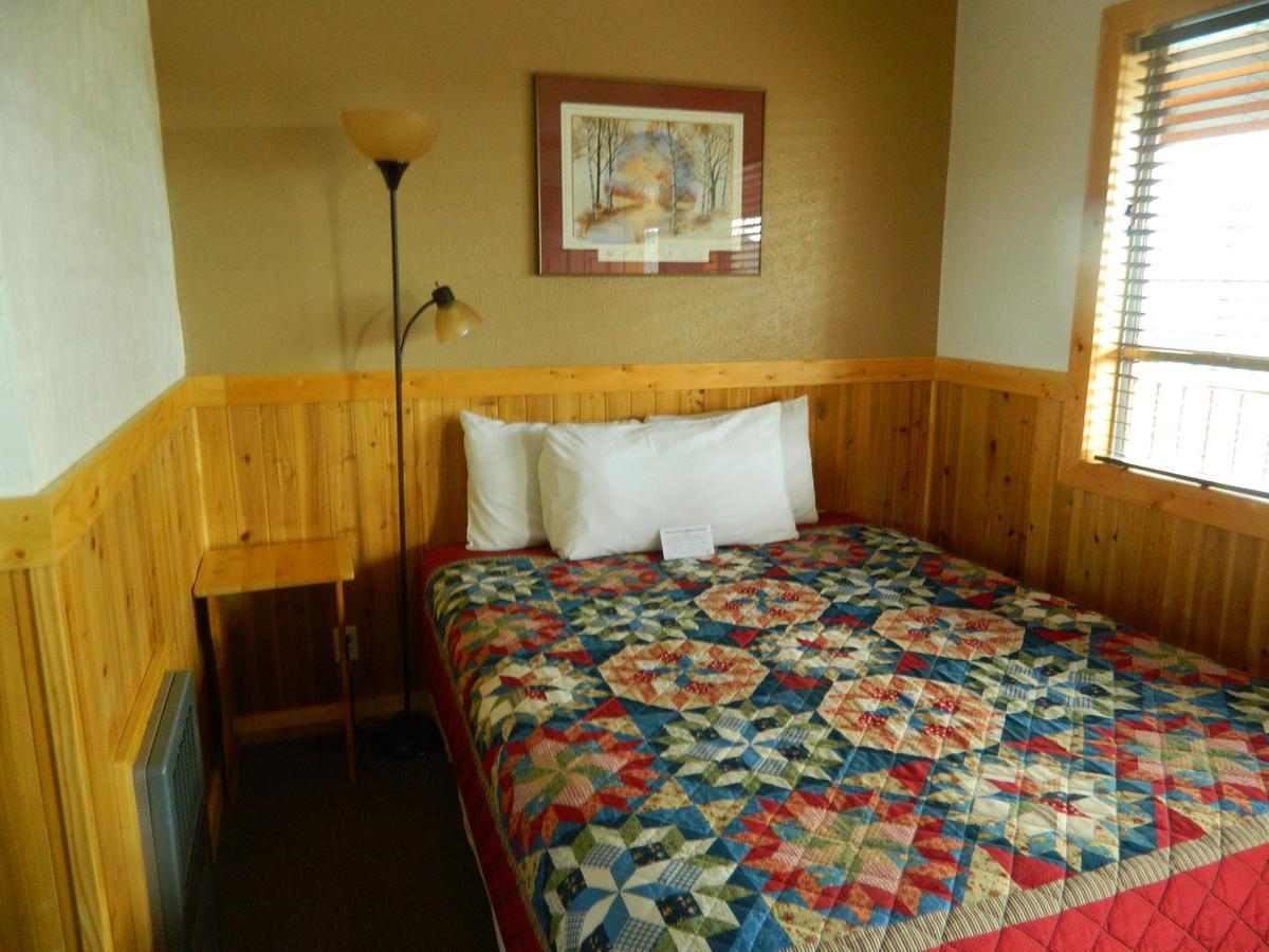 Country Motor Inn Ливингстън Екстериор снимка