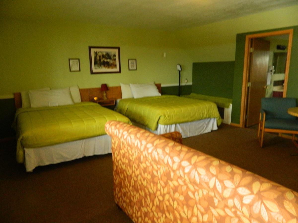Country Motor Inn Ливингстън Екстериор снимка