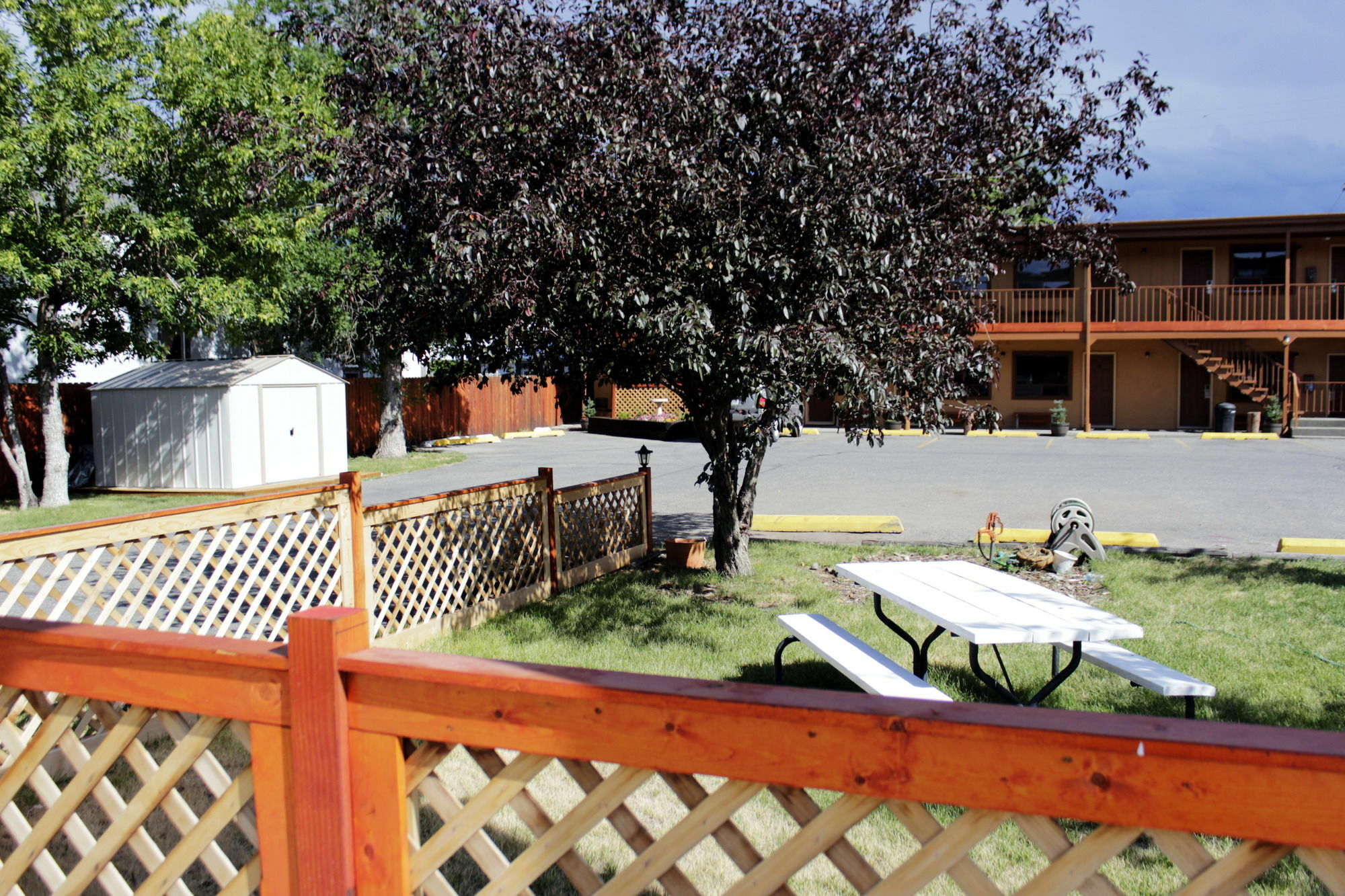 Country Motor Inn Ливингстън Екстериор снимка